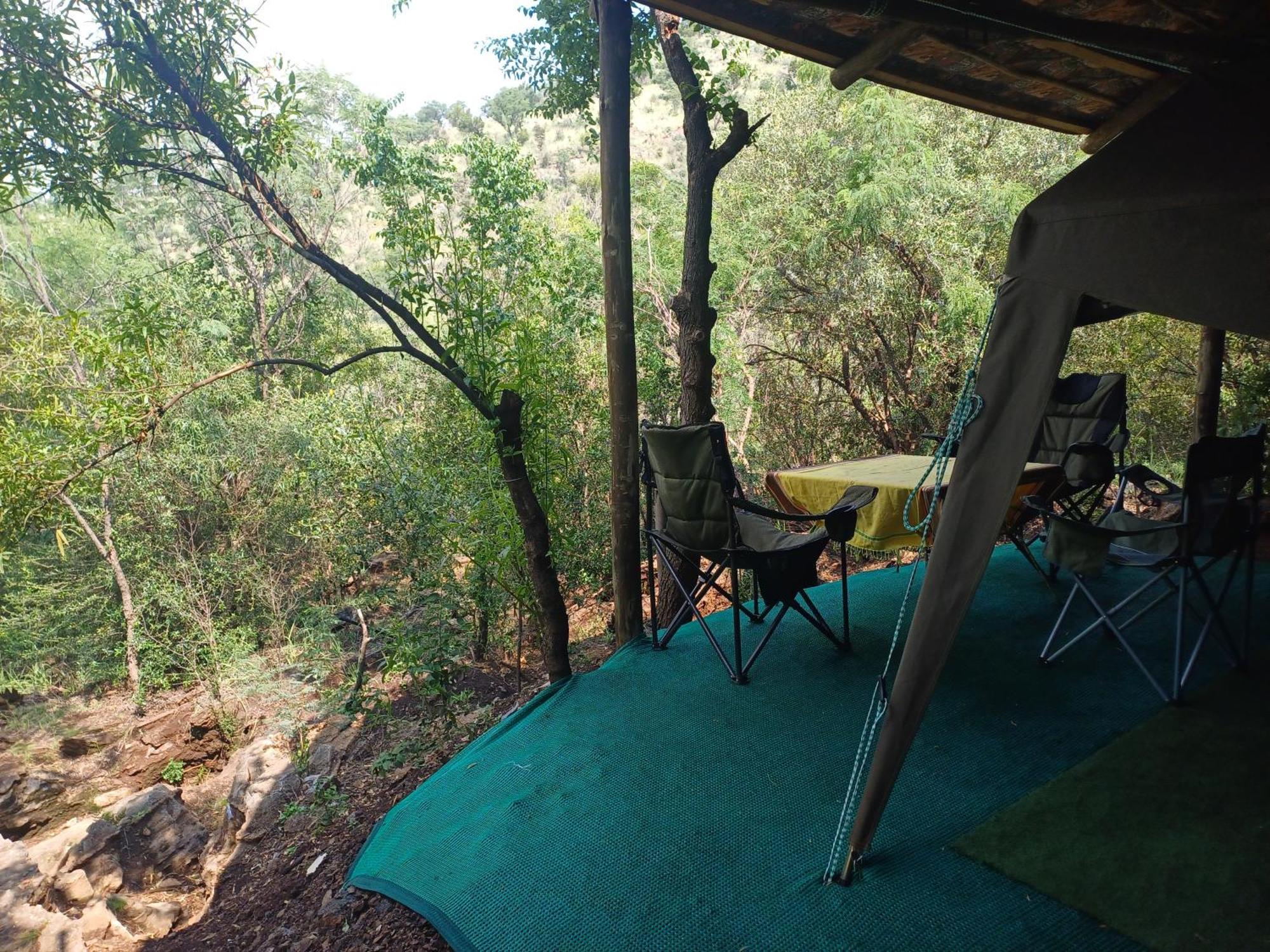 Adorable Unique Guest House - African Bush Feel Kalkheuvel エクステリア 写真