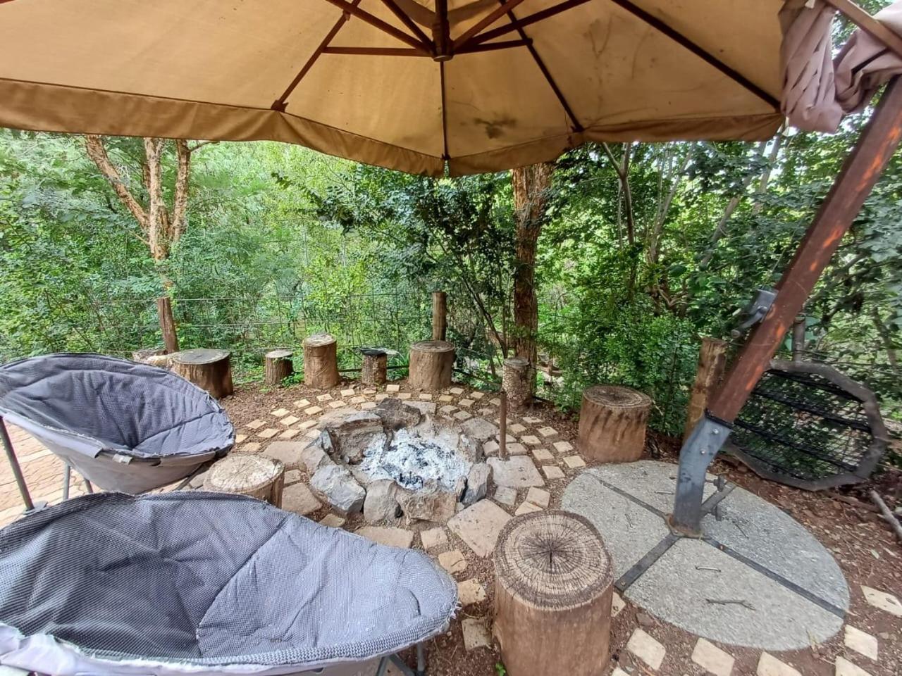 Adorable Unique Guest House - African Bush Feel Kalkheuvel エクステリア 写真